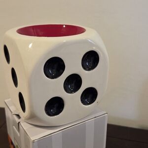 Scentsy Dice Shaped warmer